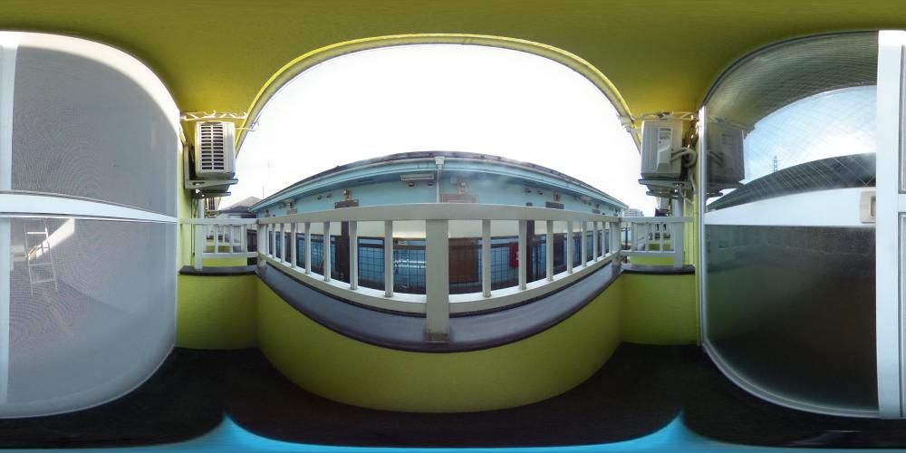 �o���R�j�[