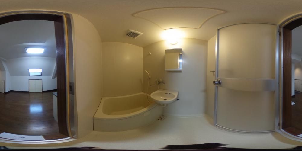 �o�X���[��