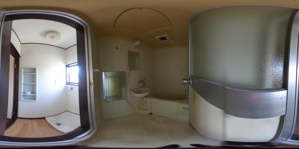 �o�X���[��