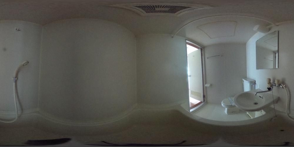 �o�X���[��