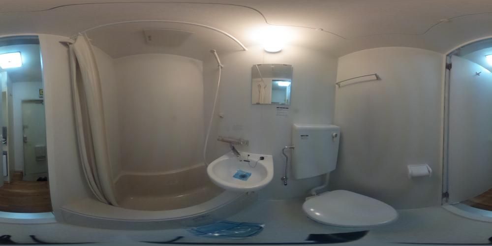 �o�X���[��