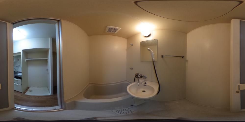 �o�X���[��