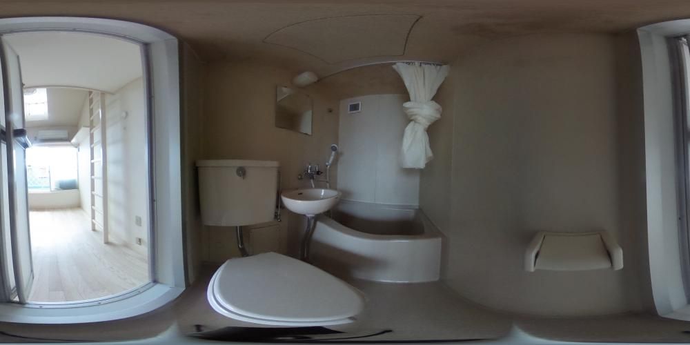 �o�X���[��