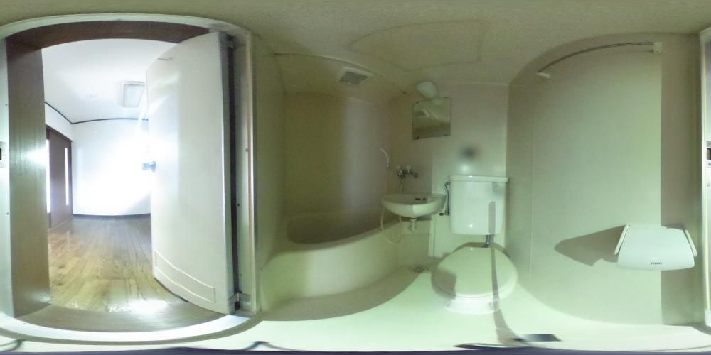 �o�X���[��