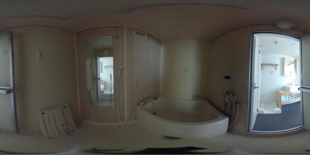 �o�X���[��